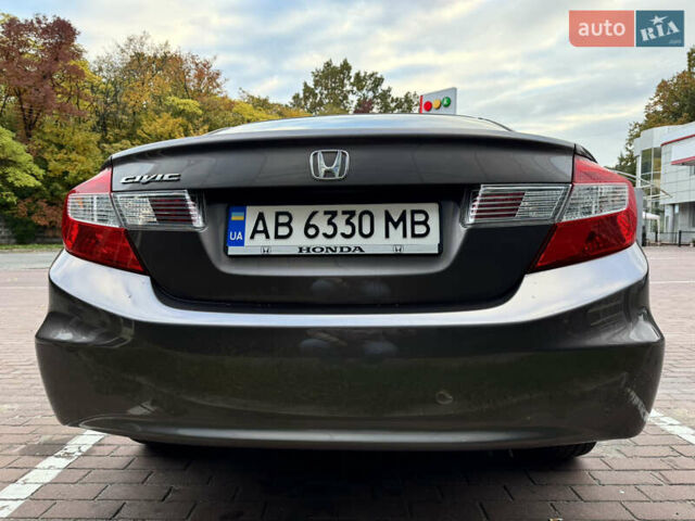 Хонда Цивик 2012 в Виннице на Automoto.ua Серый Хонда Цивик, объемом двигателя 1.8 л и пробегом 144 тыс. км за 12500 $, фото 15 на Automoto.ua