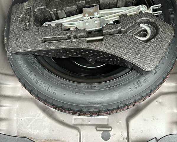 Серый Хонда Цивик, объемом двигателя 1.8 л и пробегом 165 тыс. км за 12500 $, фото 21 на Automoto.ua