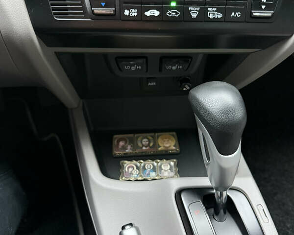 Серый Хонда Цивик, объемом двигателя 1.8 л и пробегом 165 тыс. км за 12500 $, фото 6 на Automoto.ua