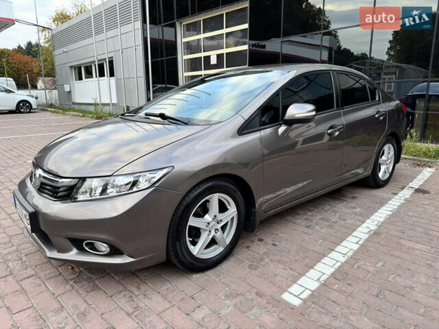 Хонда Цивик 2012 в Виннице на Automoto.ua Серый Хонда Цивик, объемом двигателя 1.8 л и пробегом 144 тыс. км за 12500 $, фото 22 на Automoto.ua