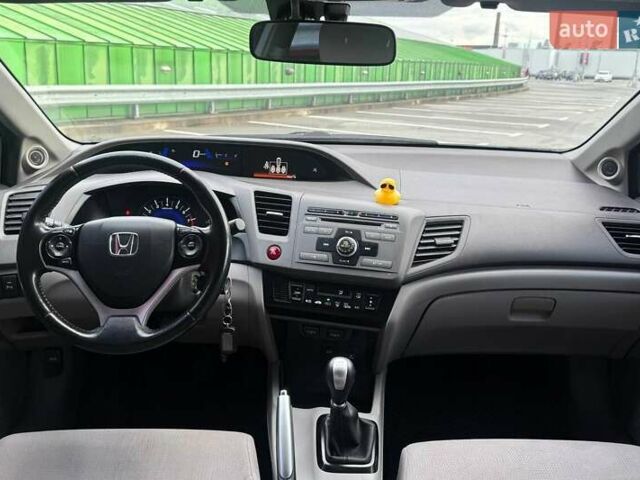 Хонда Цивик 2012 в Киеве на Automoto.ua Серый Хонда Цивик, объемом двигателя 1.8 л и пробегом 274 тыс. км за 8690 $, фото 12 на Automoto.ua