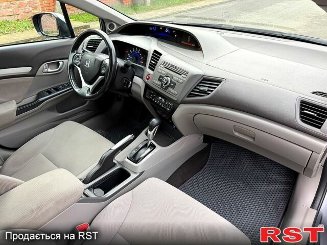 Сірий Хонда Сівік, об'ємом двигуна 1.8 л та пробігом 167 тис. км за 11700 $, фото 10 на Automoto.ua