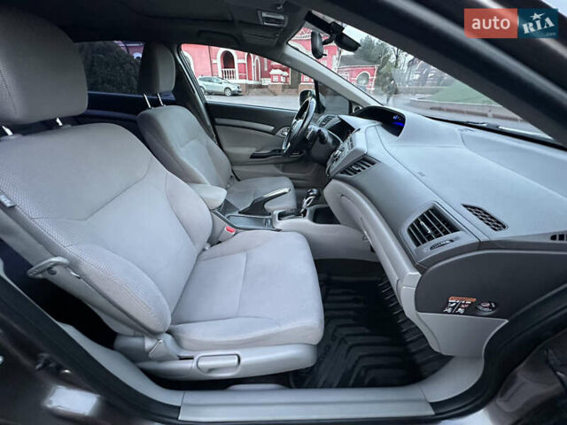 Серый Хонда Цивик, объемом двигателя 1.8 л и пробегом 226 тыс. км за 9500 $, фото 24 на Automoto.ua