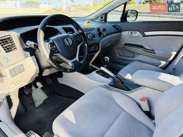 Хонда Цивик 2012 в Киеве на Automoto.ua Серый Хонда Цивик, объемом двигателя 1.8 л и пробегом 272 тыс. км за 8099 $, фото 9 на Automoto.ua