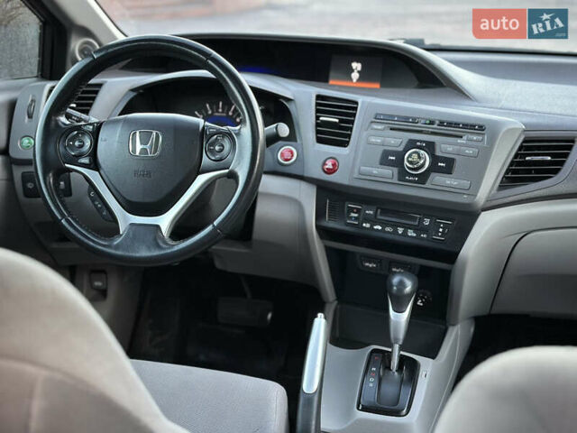 Хонда Цивик 2012 в Днепре (Днепропетровске) на Automoto.ua Серый Хонда Цивик, объемом двигателя 1.8 л и пробегом 225 тыс. км за 9500 $, фото 30 на Automoto.ua