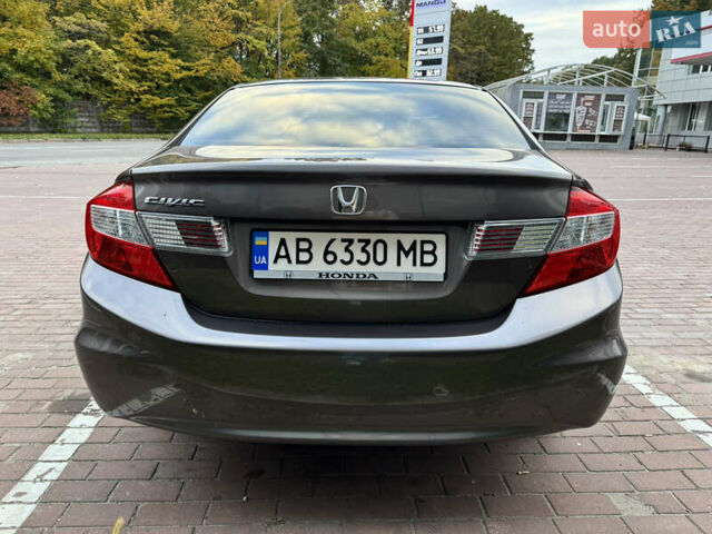 Хонда Цивик 2012 в Виннице на Automoto.ua Серый Хонда Цивик, объемом двигателя 1.8 л и пробегом 144 тыс. км за 12500 $, фото 14 на Automoto.ua