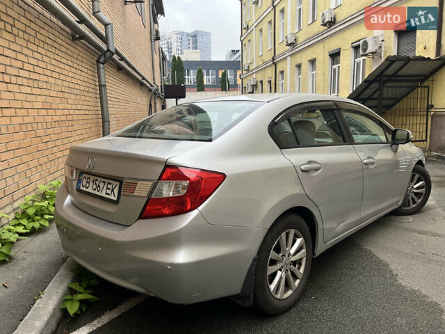 Хонда Цивик 2012 в Киеве на Automoto.ua Серый Хонда Цивик, объемом двигателя 1.8 л и пробегом 162 тыс. км за 8300 $, фото 1 на Automoto.ua