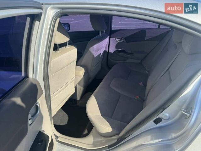 Серый Хонда Цивик, объемом двигателя 1.8 л и пробегом 151 тыс. км за 10000 $, фото 9 на Automoto.ua