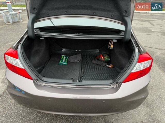 Серый Хонда Цивик, объемом двигателя 1.8 л и пробегом 165 тыс. км за 12500 $, фото 20 на Automoto.ua