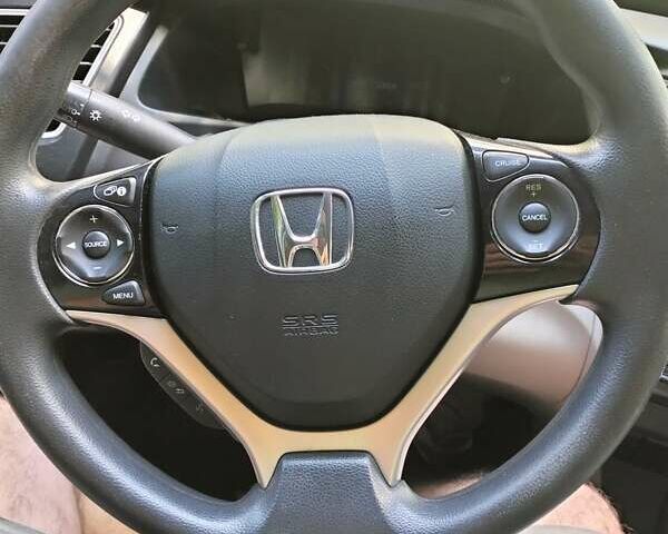 Серый Хонда Цивик, объемом двигателя 1.5 л и пробегом 170 тыс. км за 10200 $, фото 8 на Automoto.ua