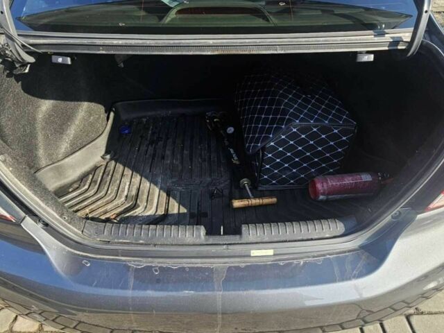 Серый Хонда Цивик, объемом двигателя 1.8 л и пробегом 225 тыс. км за 7500 $, фото 4 на Automoto.ua