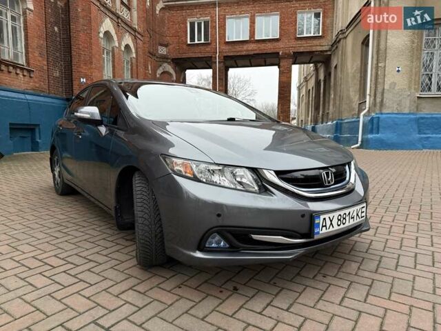 Сірий Хонда Сівік, об'ємом двигуна 1.5 л та пробігом 119 тис. км за 8900 $, фото 2 на Automoto.ua