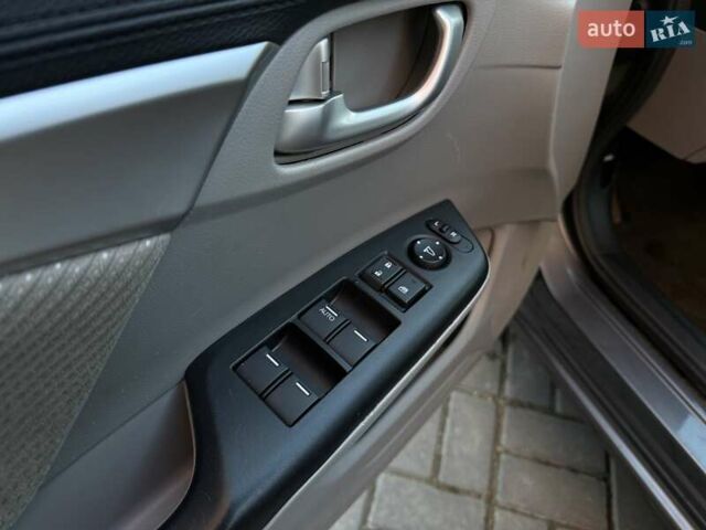 Серый Хонда Цивик, объемом двигателя 1.5 л и пробегом 118 тыс. км за 7500 $, фото 16 на Automoto.ua