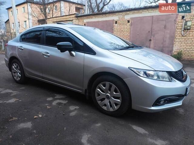 Серый Хонда Цивик, объемом двигателя 1.8 л и пробегом 225 тыс. км за 11000 $, фото 3 на Automoto.ua