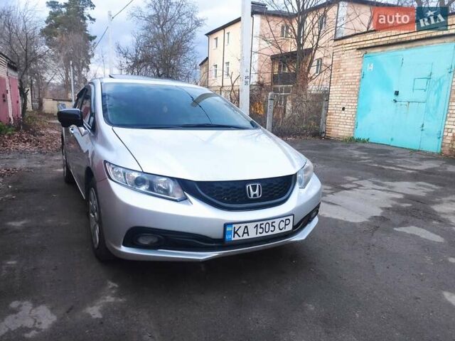 Серый Хонда Цивик, объемом двигателя 1.8 л и пробегом 225 тыс. км за 11000 $, фото 7 на Automoto.ua