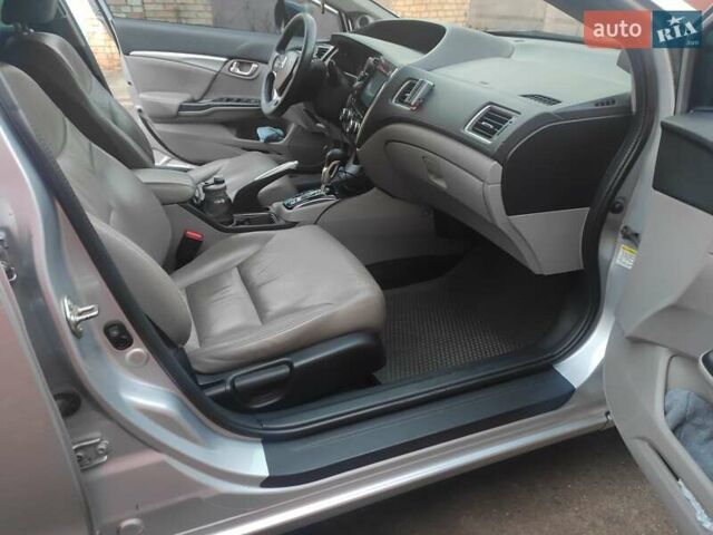 Серый Хонда Цивик, объемом двигателя 1.8 л и пробегом 225 тыс. км за 11000 $, фото 10 на Automoto.ua