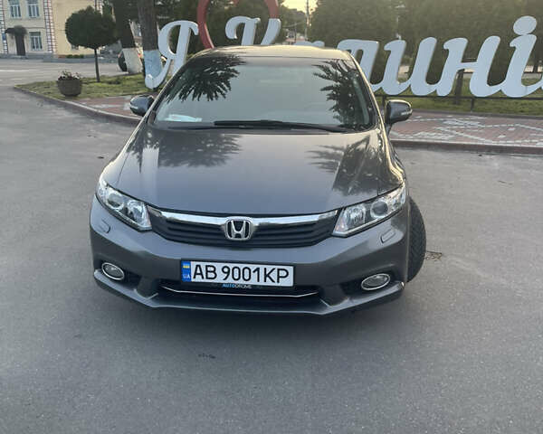 Серый Хонда Цивик, объемом двигателя 1.6 л и пробегом 107 тыс. км за 10000 $, фото 2 на Automoto.ua