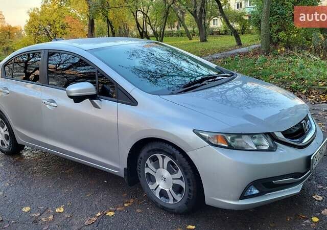 Серый Хонда Цивик, объемом двигателя 1.5 л и пробегом 210 тыс. км за 10900 $, фото 2 на Automoto.ua