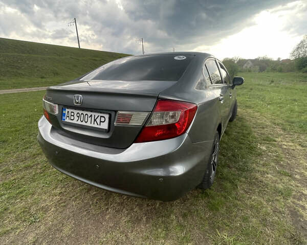 Серый Хонда Цивик, объемом двигателя 1.6 л и пробегом 107 тыс. км за 10000 $, фото 1 на Automoto.ua