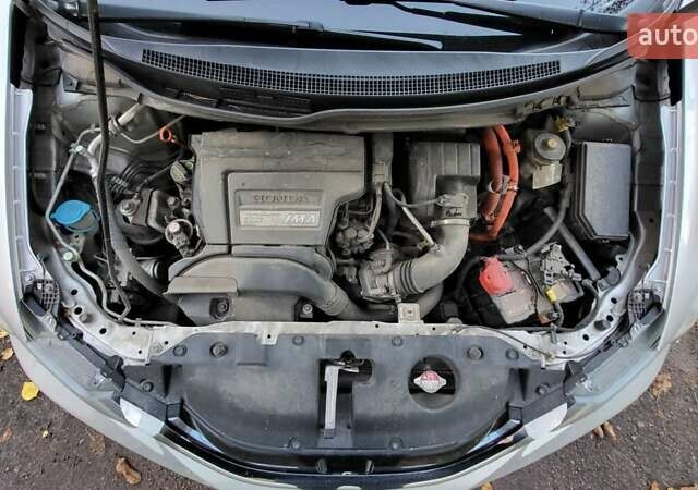 Серый Хонда Цивик, объемом двигателя 1.5 л и пробегом 210 тыс. км за 10900 $, фото 30 на Automoto.ua