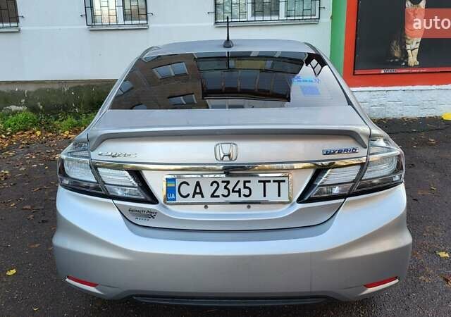 Серый Хонда Цивик, объемом двигателя 1.5 л и пробегом 210 тыс. км за 10900 $, фото 5 на Automoto.ua