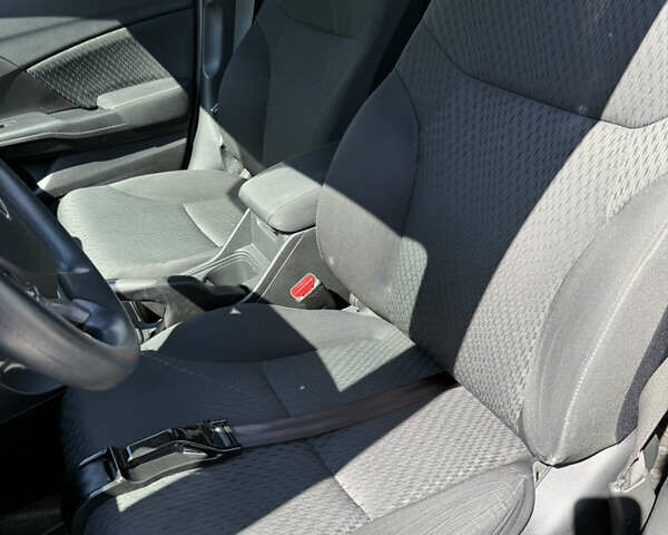 Серый Хонда Цивик, объемом двигателя 1.8 л и пробегом 102 тыс. км за 10600 $, фото 3 на Automoto.ua