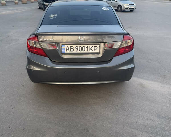 Серый Хонда Цивик, объемом двигателя 1.6 л и пробегом 107 тыс. км за 10000 $, фото 7 на Automoto.ua