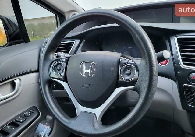 Серый Хонда Цивик, объемом двигателя 1.5 л и пробегом 210 тыс. км за 10900 $, фото 28 на Automoto.ua