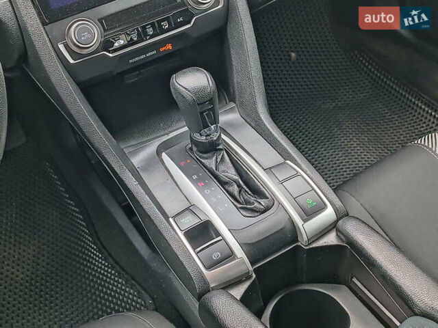 Сірий Хонда Сівік, об'ємом двигуна 2 л та пробігом 151 тис. км за 12290 $, фото 17 на Automoto.ua