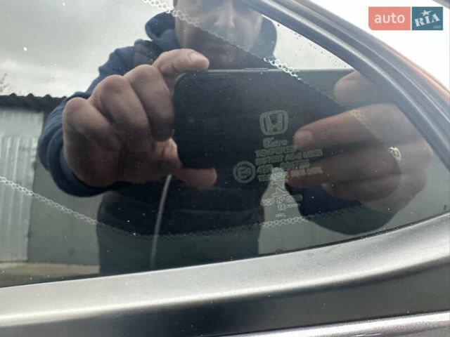 Серый Хонда Цивик, объемом двигателя 2 л и пробегом 105 тыс. км за 13200 $, фото 40 на Automoto.ua