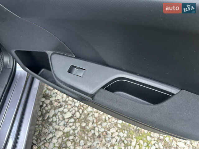 Серый Хонда Цивик, объемом двигателя 2 л и пробегом 105 тыс. км за 13200 $, фото 120 на Automoto.ua