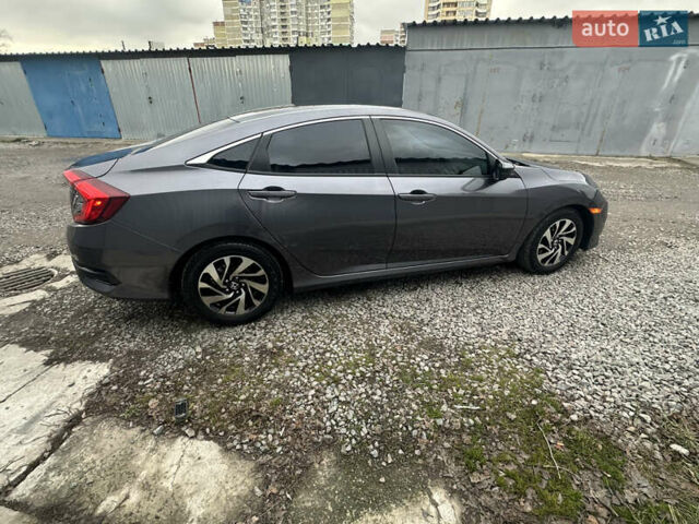 Серый Хонда Цивик, объемом двигателя 2 л и пробегом 105 тыс. км за 13200 $, фото 18 на Automoto.ua