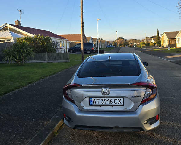 Серый Хонда Цивик, объемом двигателя 1.5 л и пробегом 178 тыс. км за 10500 $, фото 2 на Automoto.ua