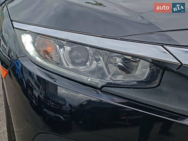 Сірий Хонда Сівік, об'ємом двигуна 2 л та пробігом 151 тис. км за 12290 $, фото 4 на Automoto.ua