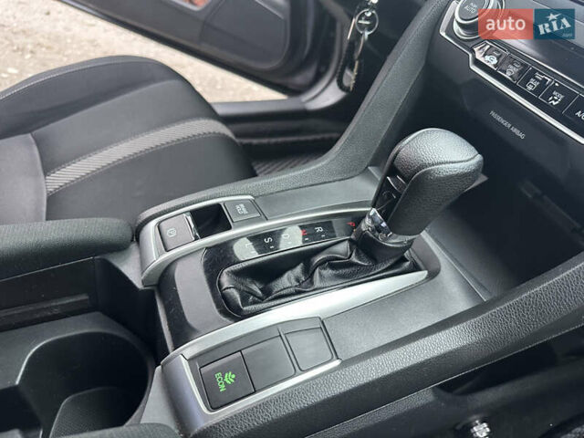 Серый Хонда Цивик, объемом двигателя 2 л и пробегом 105 тыс. км за 13200 $, фото 114 на Automoto.ua