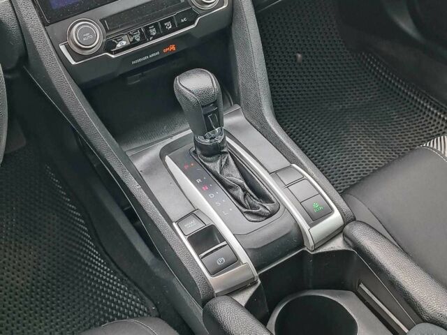 Серый Хонда Цивик, объемом двигателя 2 л и пробегом 151 тыс. км за 11790 $, фото 17 на Automoto.ua