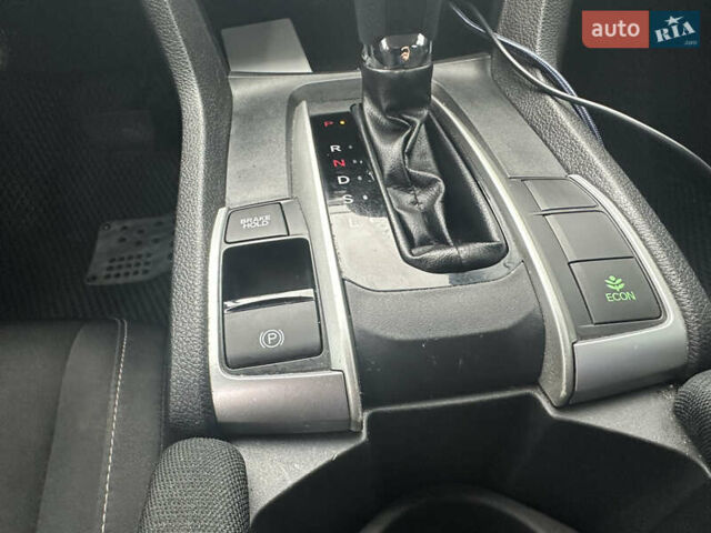 Серый Хонда Цивик, объемом двигателя 2 л и пробегом 105 тыс. км за 13200 $, фото 96 на Automoto.ua