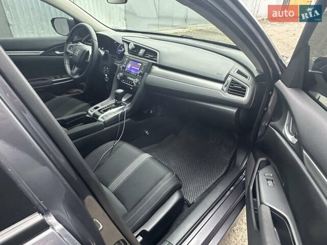 Серый Хонда Цивик, объемом двигателя 2 л и пробегом 105 тыс. км за 13200 $, фото 107 на Automoto.ua