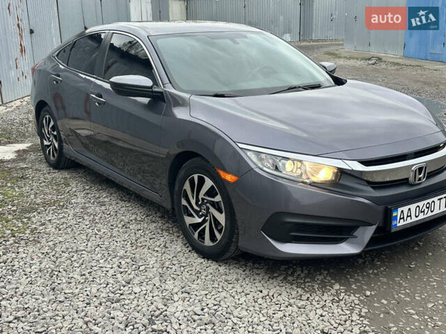 Серый Хонда Цивик, объемом двигателя 2 л и пробегом 105 тыс. км за 13200 $, фото 24 на Automoto.ua