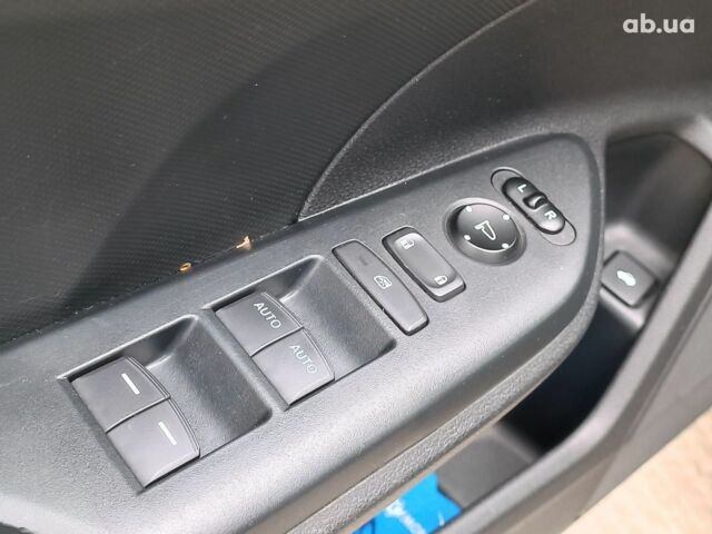 Серый Хонда Цивик, объемом двигателя 2 л и пробегом 151 тыс. км за 12290 $, фото 20 на Automoto.ua