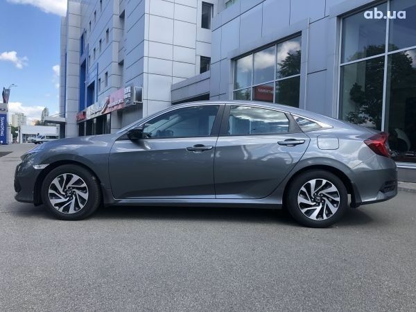 Сірий Хонда Сівік, об'ємом двигуна 1.6 л та пробігом 36 тис. км за 17500 $, фото 6 на Automoto.ua