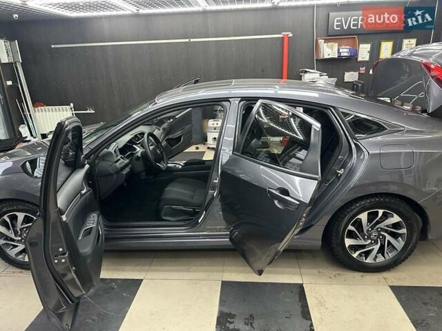 Сірий Хонда Сівік, об'ємом двигуна 2 л та пробігом 91 тис. км за 14499 $, фото 27 на Automoto.ua