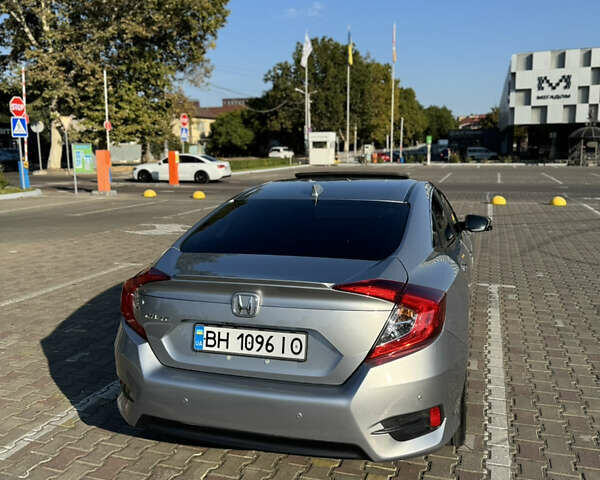 Серый Хонда Цивик, объемом двигателя 1.5 л и пробегом 72 тыс. км за 17000 $, фото 9 на Automoto.ua