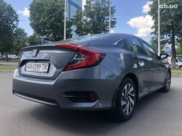 Сірий Хонда Сівік, об'ємом двигуна 1.6 л та пробігом 36 тис. км за 17500 $, фото 8 на Automoto.ua