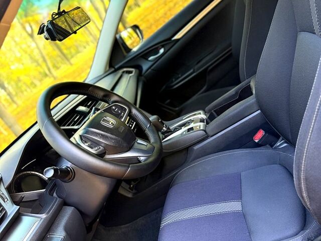 Серый Хонда Цивик, объемом двигателя 2 л и пробегом 117 тыс. км за 13750 $, фото 7 на Automoto.ua