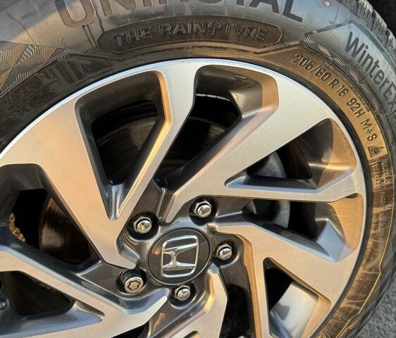 Серый Хонда Цивик, объемом двигателя 2 л и пробегом 162 тыс. км за 12200 $, фото 8 на Automoto.ua