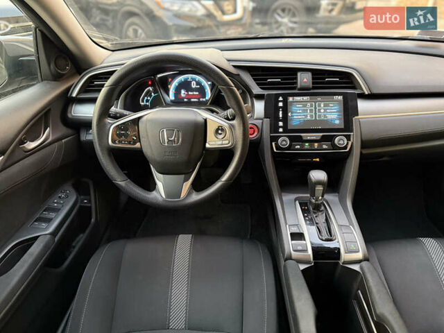 Сірий Хонда Сівік, об'ємом двигуна 2 л та пробігом 119 тис. км за 14500 $, фото 45 на Automoto.ua