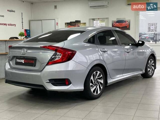 Серый Хонда Цивик, объемом двигателя 1.6 л и пробегом 82 тыс. км за 15490 $, фото 7 на Automoto.ua