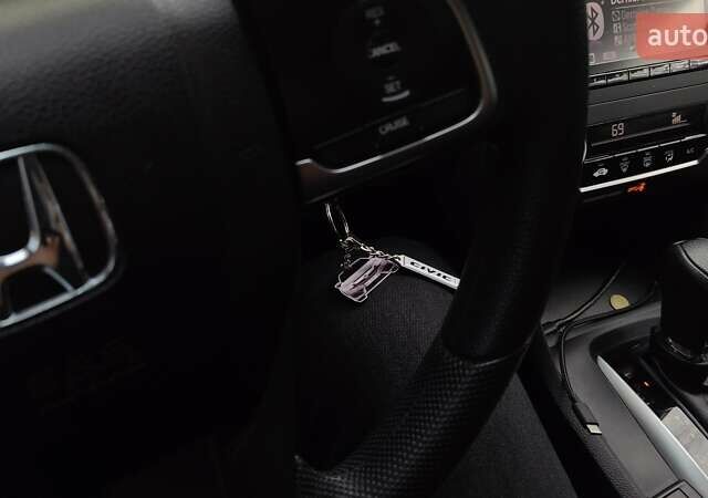 Серый Хонда Цивик, объемом двигателя 2 л и пробегом 61 тыс. км за 12200 $, фото 18 на Automoto.ua