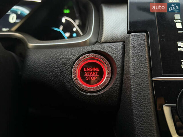 Сірий Хонда Сівік, об'ємом двигуна 2 л та пробігом 119 тис. км за 14500 $, фото 56 на Automoto.ua